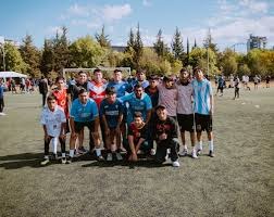 巴萨官方：受大雾影响，球队客战贝蒂斯的航班延误一小时